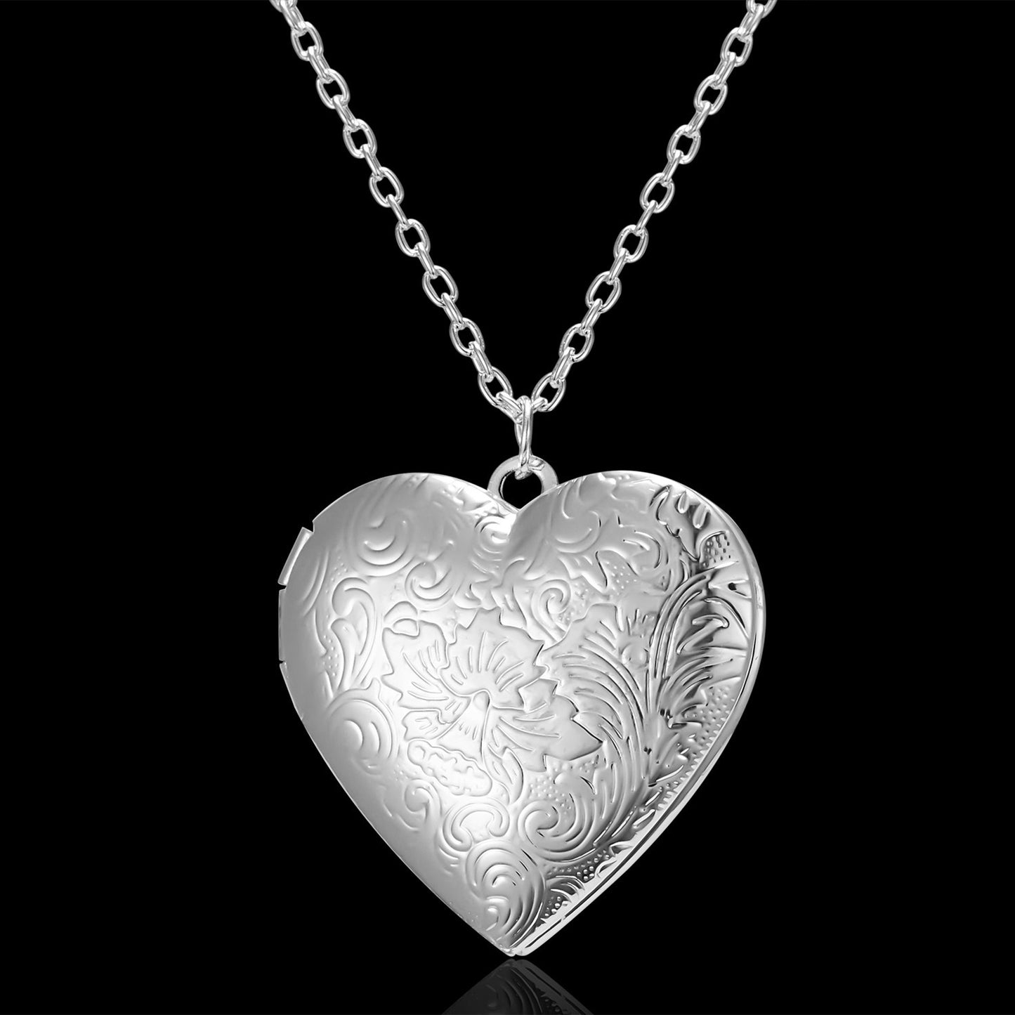 Carved Design Heart-shaped Photo Frame Pendant Necklace