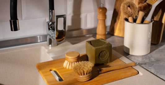 Top Eco-Friendly Wooden Dish Brush Alternatives for a Greener Kitchen