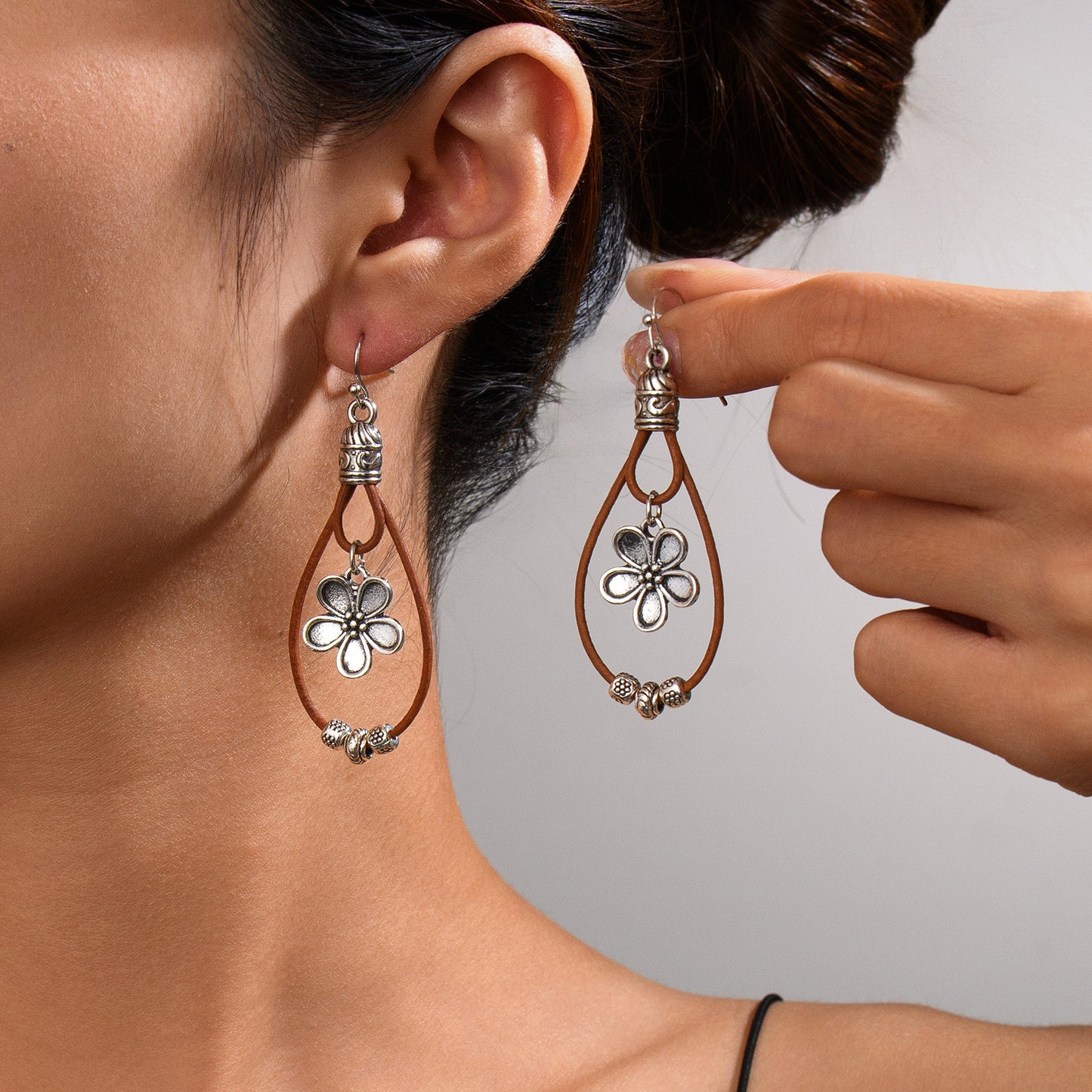 Vintage Ethnic Style Antique Silver Flower Turquoise Rope Earrings