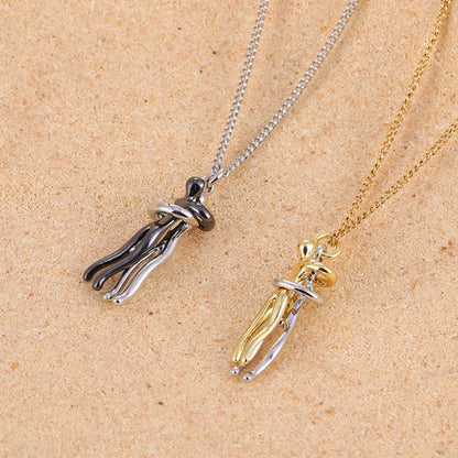 Affectionate Hug Fashion Punk Street Style Pendant Necklace