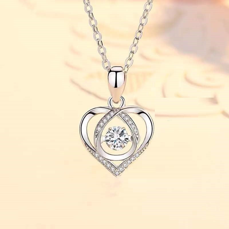 Beating Heart-shaped Luxury Love Rhinestones Necklace